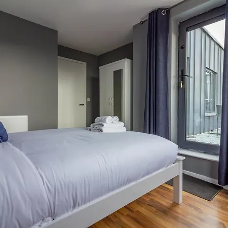 Lägenhet Guestready - Royal Canal Park Chic Getaway Dublin